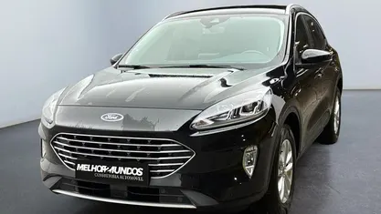 Preto Usado 2023 Ford Kuga Titanium SUV | € 22.990 (Preço justo)