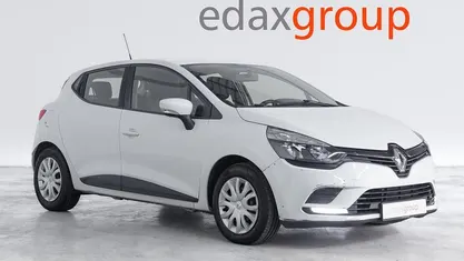 Usado Renault Clio IV Zen 75 HP (55 kW) 2017 Branco