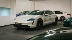 Cinzento Usado 2023 Porsche Taycan Sedan | € 74.990 (Super Preço)