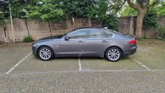 Cinzento Usado 2017 Jaguar XF Sedan | € 25.000 (Preço justo)