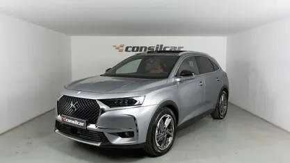 Usado DS Automobiles DS7 Crossback Rivoli Plus 225 HP (165 kW) 2021 Cinza SUV