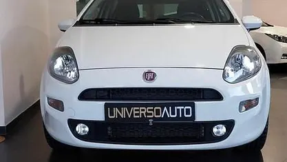 Branco Usado 2017 Fiat Punto Lounge Citadino | € 9.490 (Preço justo)