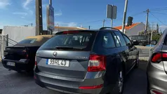 Cinzento Usado 2016 Skoda Octavia Carrinha | € 10.250 (Preço justo)