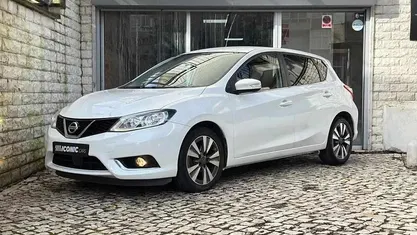 Branco pérola Usado 2014 Nissan Pulsar Tekna Citadino | € 10.490 (Preço justo)