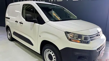 Branco Usado 2022 Citroën Berlingo Monovolume | € 13.900 (Super Preço)