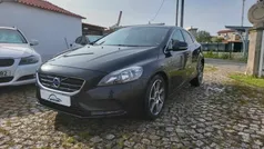 Usado 2015 Volvo V40 Carrinha | € 11.750 (Bom preço)