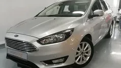 Cinzento Usado 2017 Ford Focus Carrinha | € 9.990 (Bom preço)