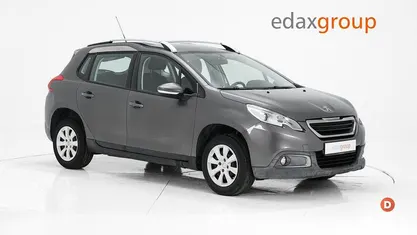 Usado Peugeot 2008 68 HP (50 kW) 2013 Cinzento SUV