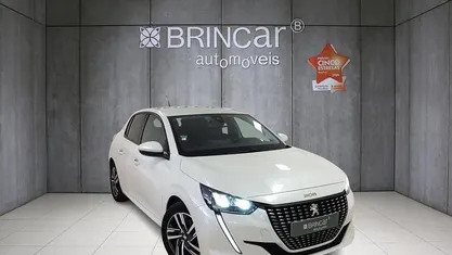 Branco Usado 2021 Peugeot 208 Allure Citadino | € 14.490 (Bom preço)