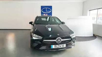 Usado Mercedes CLA200 150 HP (110 kW) 2019 Preto Carrinha