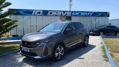 Cinzento Usado 2021 Peugeot 3008 Allure SUV | € 22.900 (Bom preço)