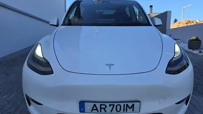 Branco Usado 2022 Tesla Model Y SUV | € 37.500 (Preço justo)