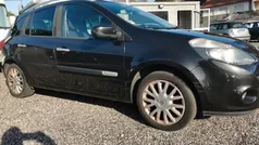 Preto Usado 2010 Renault Clio II | € 5.999 (Preço justo)