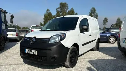 Usado Renault Kangoo 44 kW (60 HP) 2018 Branco Monovolume