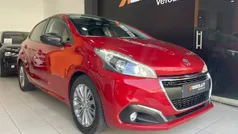 Vermelho Usado 2018 Peugeot 208 Signature Sky Citadino | € 13.490 (Preço justo)