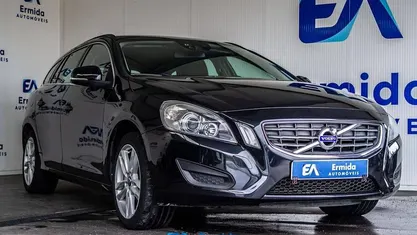 Usado 2010 Volvo V60 Carrinha | € 9.990 (Preço justo)