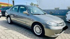 Cinza Usado 2006 Honda Civic Sedan | € 5.990 (Preço justo)