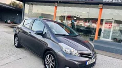 Antracite Usado 2014 Toyota Yaris Trend | € 10.750 (Preço justo)