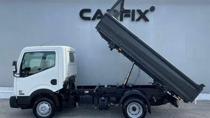 Usado Nissan Cabstar 130 HP (95 kW) 2018 Pickup