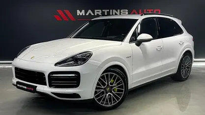 Usado Porsche Cayenne 462 HP (339 kW) 2019 SUV