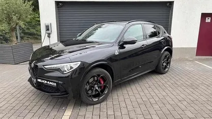Preto Usado 2022 Alfa Romeo Stelvio Quadrifoglio SUV | € 63.990 (Bom preço)