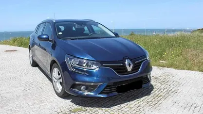 Usado Renault Mégane GrandTour 110 HP (80 kW) 2018 Azul Carrinha