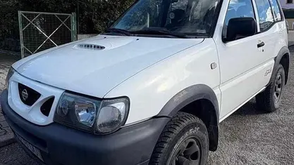 Branco Usado 2000 Nissan Terrano SUV | € 8.750 (Preço justo)