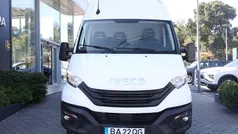Branco Usado 2023 Iveco Daily Sedan | € 31.990 (Preço justo)