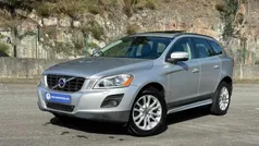 Cinzento (metalizado) Usado 2009 Volvo XC60 Momentum SUV | € 17.900 (Preço justo)