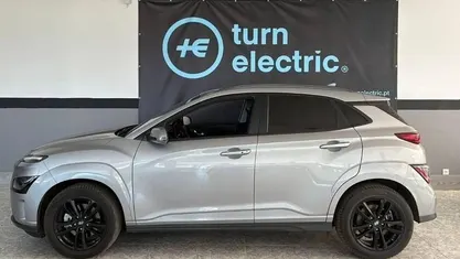 Usado Hyundai Kauai 100 kW (136 HP) 2022 Cinzento SUV