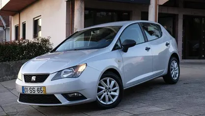 Cinza Usado 2017 Seat Ibiza Style | € 11.950 (Preço justo)