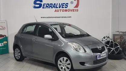 Cinzento Usado 2008 Toyota Yaris | € 7.500 (Preço justo)