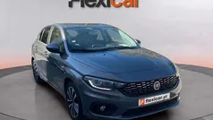 Cinza Usado 2020 Fiat Tipo Lounge Sedan | € 10.890 (Preço justo)