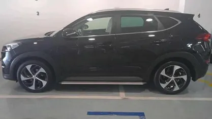 Preto Usado 2017 Hyundai Tucson Premium SUV | € 16.500 (Preço justo)