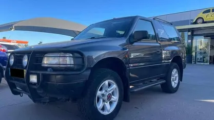 Usado Opel Frontera 115 HP (84 kW) 1998 Azul SUV