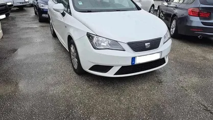 Usado Seat Ibiza 75 HP (55 kW) 2015 Branco