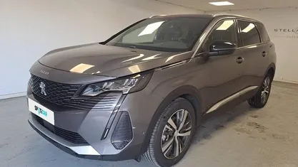 Usado Peugeot 5008 Allure 130 HP (95 kW) 2023 Cinza SUV