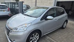 Cinza Usado 2014 Peugeot 208 Access Citadino | € 8.250 (Preço justo)