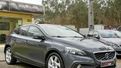 Cinzento Usado 2013 Volvo V40 CC Carrinha | € 10.990 (Preço justo)