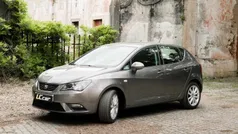 Cinzento Usado 2015 Seat Ibiza Citadino | € 12.400 (Preço justo)