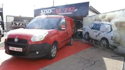Usado Fiat Doblò Easy 90 HP (66 kW) 2012 Verde Monovolume