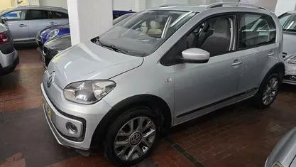 Usado VW up! 75 HP (55 kW) 2013 Outra Citadino