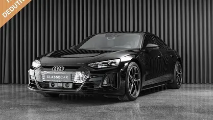 Preto Usado 2021 Audi e-tron GT quattro Ambiente Sedan | € 59.950 (Preço justo)