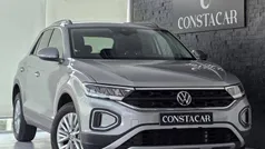 Cinzento Usado 2023 VW T-Roc Life SUV | € 22.250 (Preço justo)