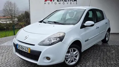 Usado Renault Clio II Dynamique 90 HP (66 kW) 2011