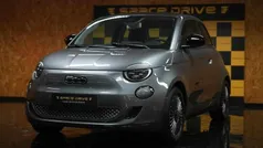 Cinzento Usado 2021 Fiat 500e Passion Citadino | € 20.700 (Preço justo)