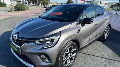 Usado 2022 Renault Captur SUV | € 18.850 (Preço justo)