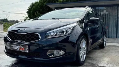 Preto Usado 2014 Kia Ceed Citadino | € 12.500 (Preço justo)