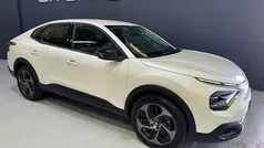 Branco Usado 2024 Citroën C4 PureTech Sedan | € 22.900 (Preço justo)