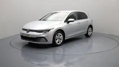 Usado 2023 VW Golf VIII Life | € 21.490 (Preço justo)